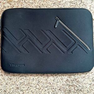 Targum laptop case